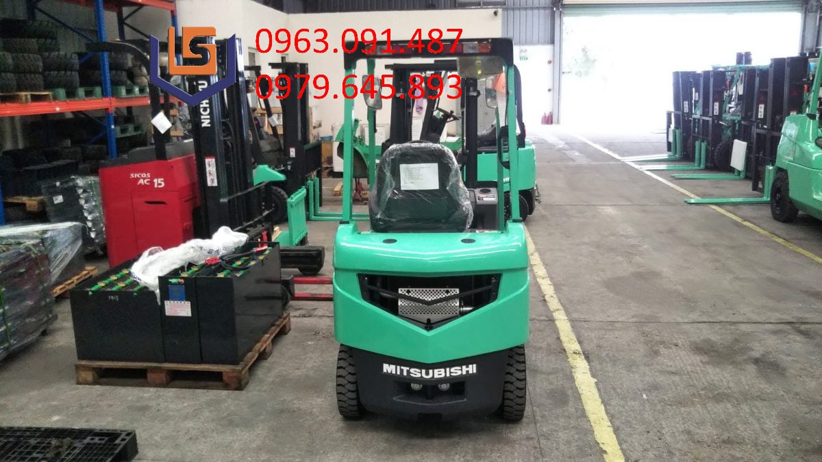 Bàn giao xe nâng Mitsubishi FD15NT cho KCN Tân Thới Hiệp