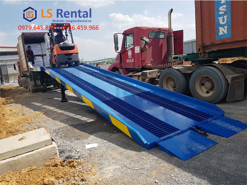 Cho thuê dịch vụ rút container tại An Giang - Long Sen Rental